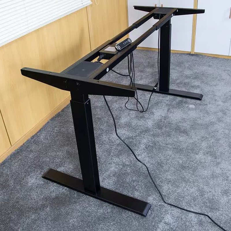 电竞桌，不仅是一款家具，更是你游戏和娱乐的伙伴。今天就让我们一起探索几款热门的电竞桌图片吧！
